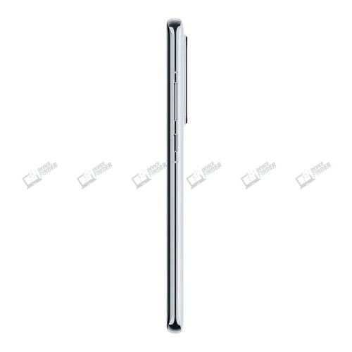 Huawei P40 Pro+ Review: User Opinions in Bangladesh A user reviewing the Huawei P40 Pro+ on a tech blog in Bangladesh.