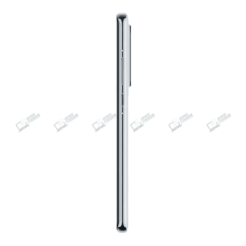 Huawei P40 Pro+ Review: User Opinions in Bangladesh A user reviewing the Huawei P40 Pro+ on a tech blog in Bangladesh.